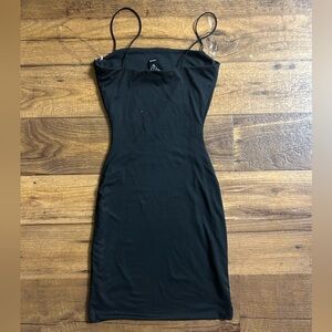 Black bodycon dress, great for any events.